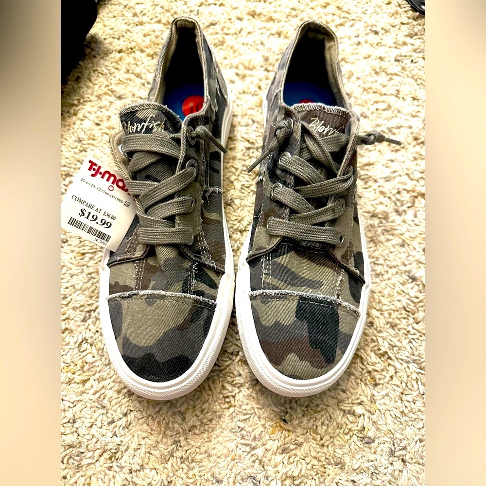 Green camo Blowfish slip on sneakers